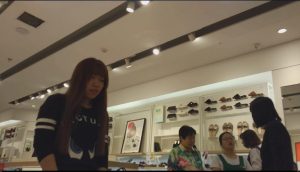 【Tim精华视频】丰满的长肉丝美女试鞋看样子脚上出了不少汗[0141]