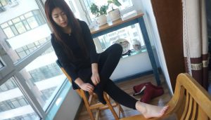 【3113原创视频】气质姚姚室内裸足秀