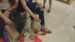 鞋店的船袜美女大放送[0216]