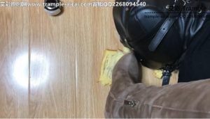 婧儿羞辱系列之喂食羞辱