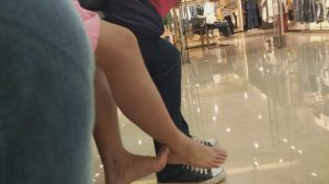 平底鞋裸足MM豪放晾脚脚趾不断揉搓[0225]