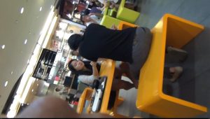 Mathieu街拍裸足18：少女足底