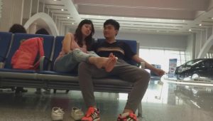 两位豪放的晾足底的玉足MM[0222]