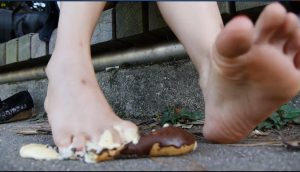 很正点的小姐姐裸足TK过瘾啊