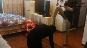 宣萱S惩罚懒惰的家奴