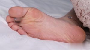 脚模摄影-绝色美女足部护理