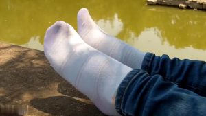 白棉袜给人的感觉就是青春