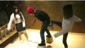 【AJ女主与晓晓】悬空爆踢贱狗裆部