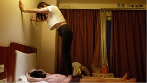 仙仙S羞辱踩踏瘦狗