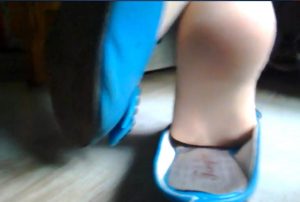 单位姐姐睡着了，偷拍姐姐的丝足第二部-1，11分42秒