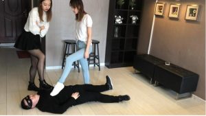 〖碎蛋娇娃〗莹S、阳S双人戏谑玩弄矮小胖M