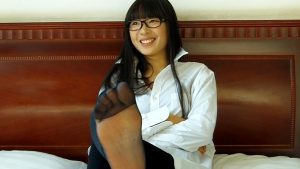 她居然穿了丝袜来看我