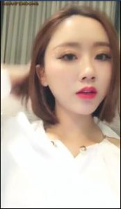 大美女直播里M們想舔腳