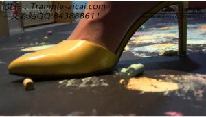 首发~170CM新人肖白 无意识走踩冷酷大力碾碎特写CRUSH