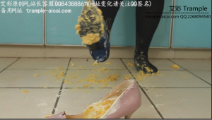 哚儿定制--蓝加粉高跟鞋踩踏泡芙+语言调教