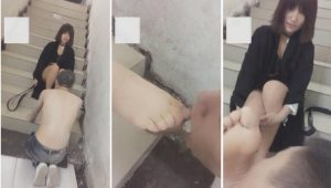 【超可爱S】楼道强迫奴舔吃脏棉袜-97LZTD-1135