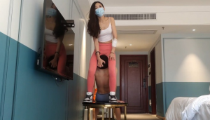 广州小鱼姐姐瑜伽裤AJ加高跟玩弄坐垫