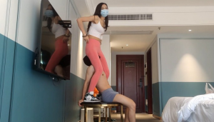 广州小鱼姐姐瑜伽裤AJ加高跟玩弄坐垫