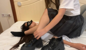 【208宿舍】女m系列：JK全体重踩踏母狗，在身上跳 YC-240906-97LZTD-10659.7z