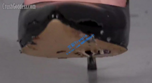 性感女神高跟鞋美足踩虫子 O-200308-8-97LZTD-328252