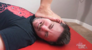 终于有格斗风格的了，贱狗被打还是很开心的。 bf36563-97LZTD-450859