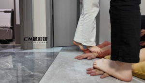 【CN足彩馆】素人两姐妹的臭脚和踩踏-97LZTD-47218